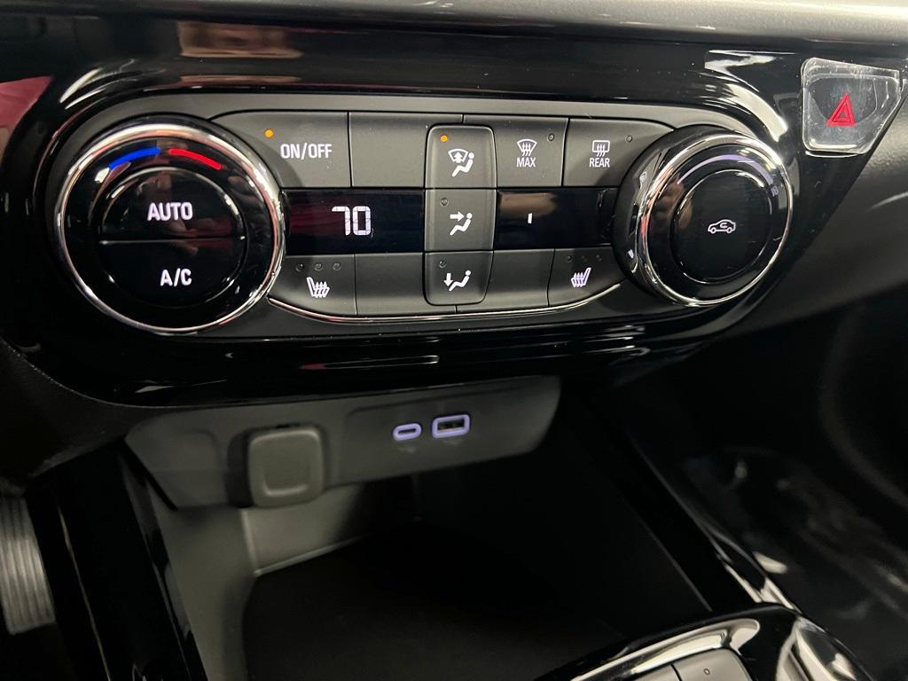 new 2025 Chevrolet Trax car, priced at $25,385