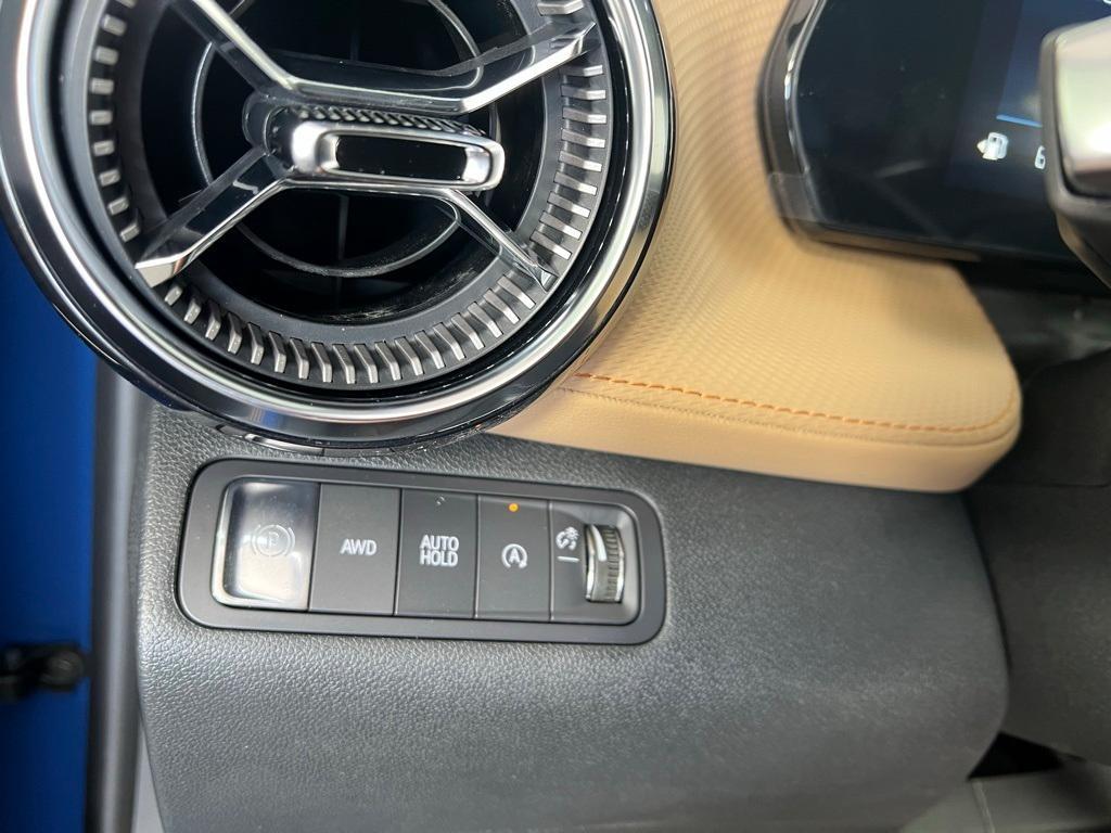 new 2026 Chevrolet Equinox car, priced at $38,290