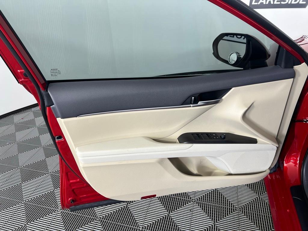 used 2024 Toyota Camry Hybrid car, priced at $28,995