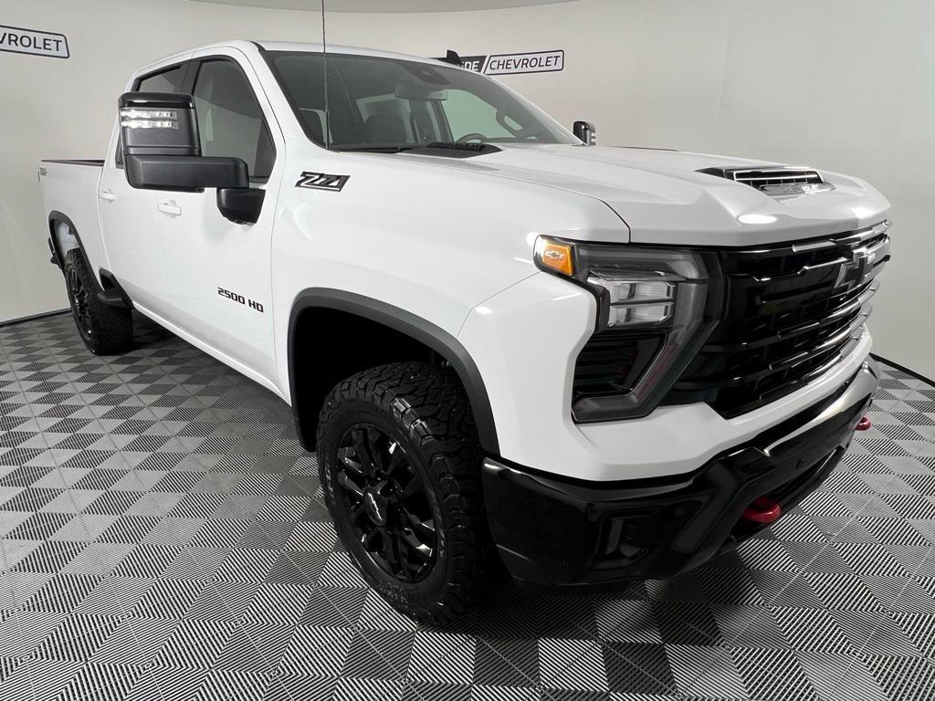 new 2025 Chevrolet Silverado 2500 car, priced at $75,455