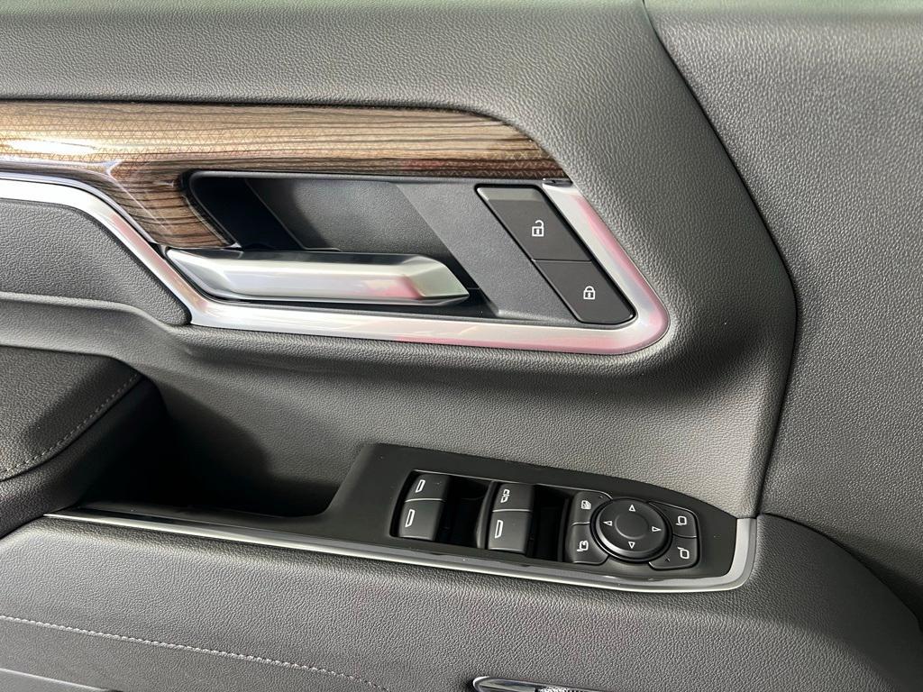new 2025 Chevrolet Silverado 2500 car, priced at $75,455