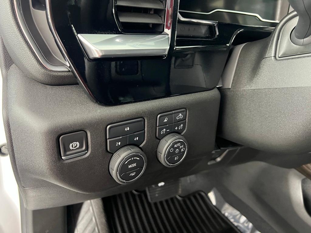 new 2025 Chevrolet Silverado 2500 car, priced at $75,455