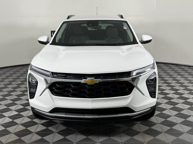 new 2025 Chevrolet Trax car, priced at $25,485