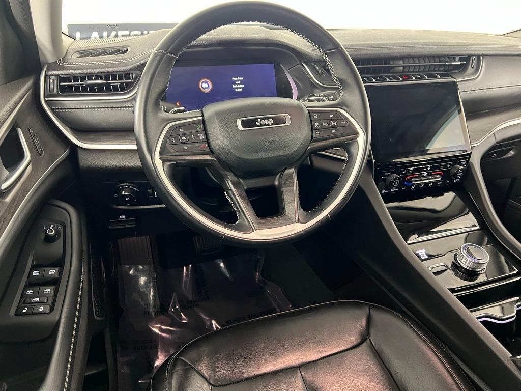 used 2022 Jeep Grand Cherokee car, priced at $32,997