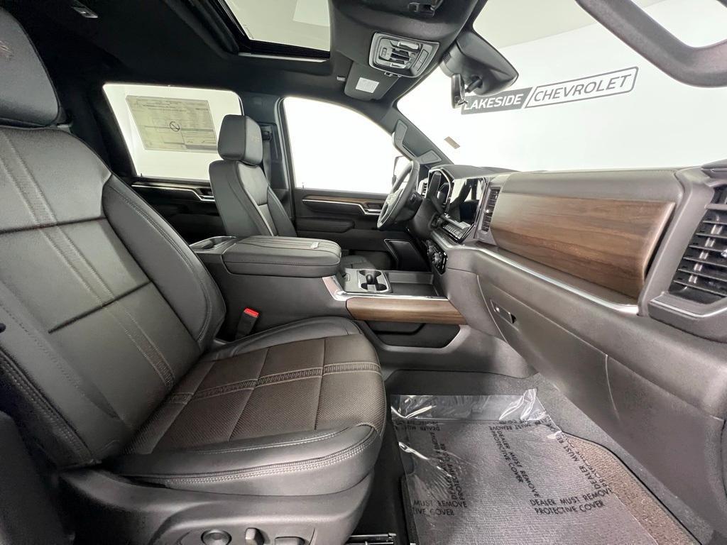 new 2025 Chevrolet Silverado 3500 car, priced at $90,895