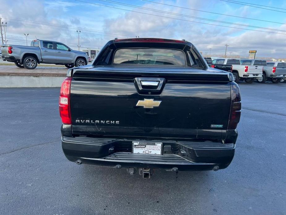 used 2011 Chevrolet Avalanche car, priced at $13,995