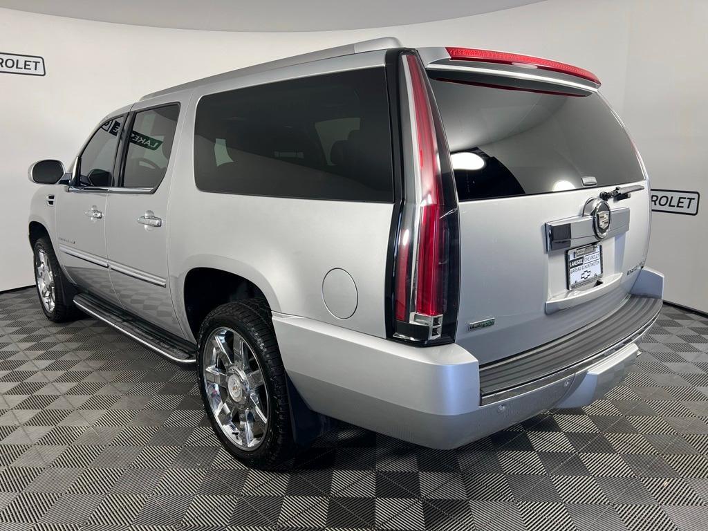 used 2011 Cadillac Escalade ESV car, priced at $9,495