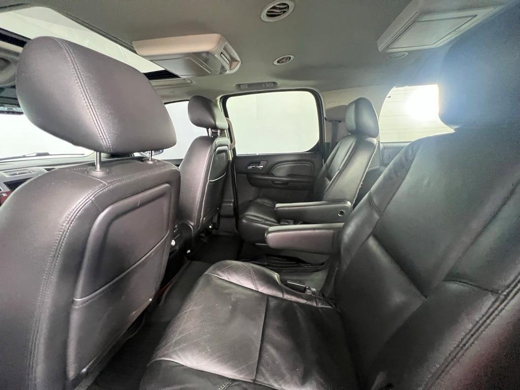 used 2011 Cadillac Escalade ESV car, priced at $9,495