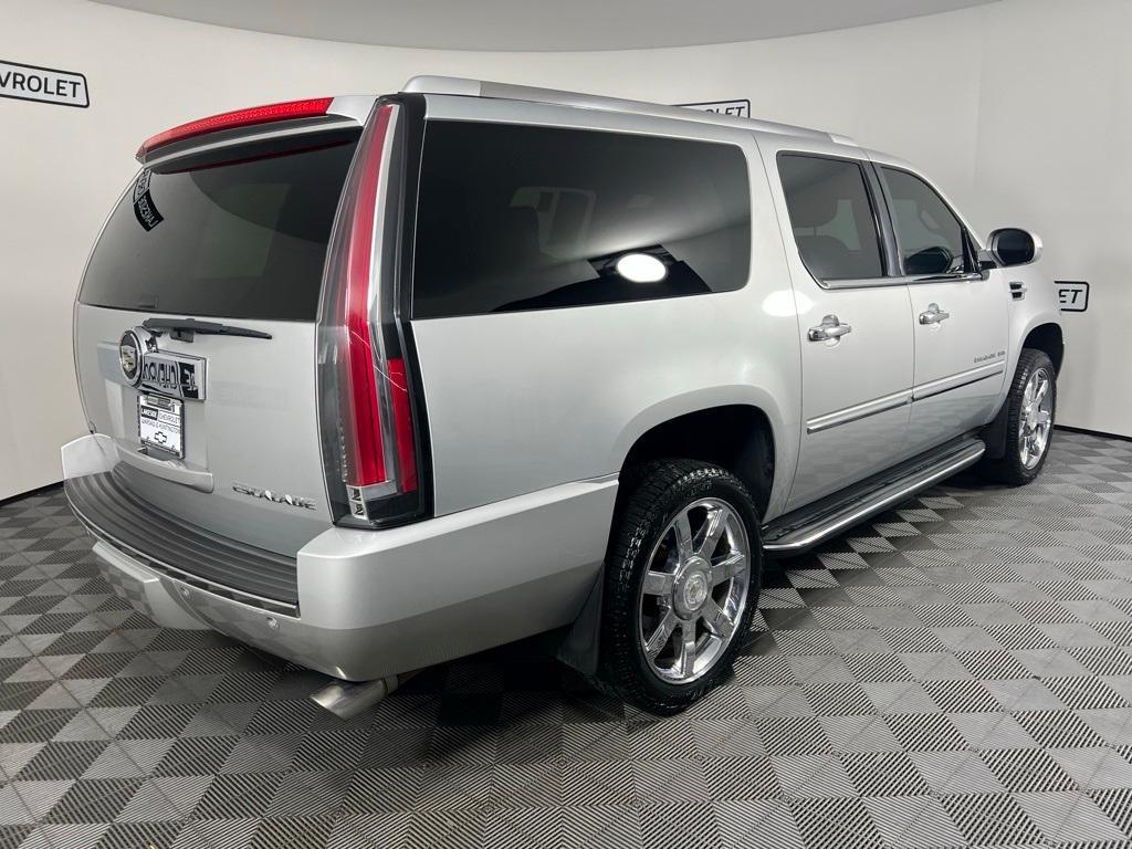 used 2011 Cadillac Escalade ESV car, priced at $9,495