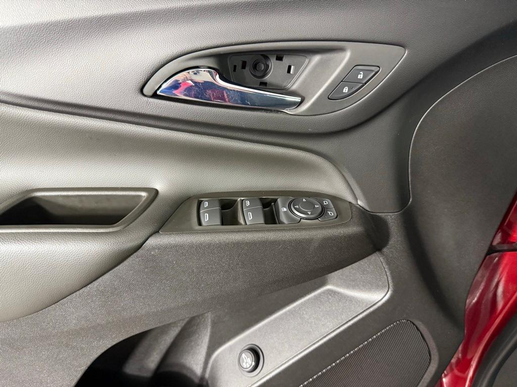 used 2024 Chevrolet Equinox car, priced at $24,395