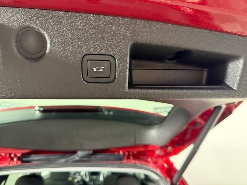 used 2024 Chevrolet Equinox car, priced at $24,395