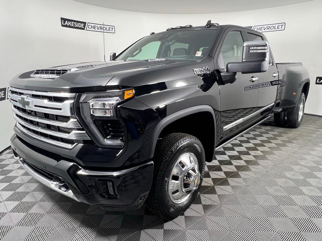 new 2025 Chevrolet Silverado 3500 car, priced at $89,400