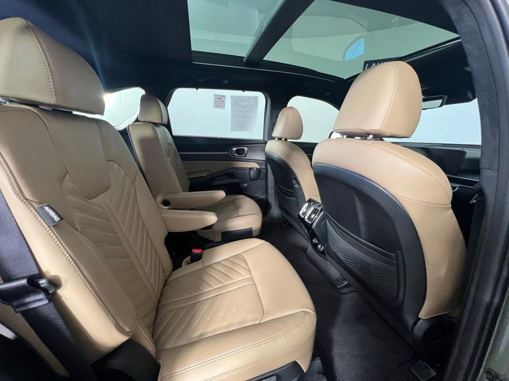 used 2025 Kia Sorento car, priced at $42,999