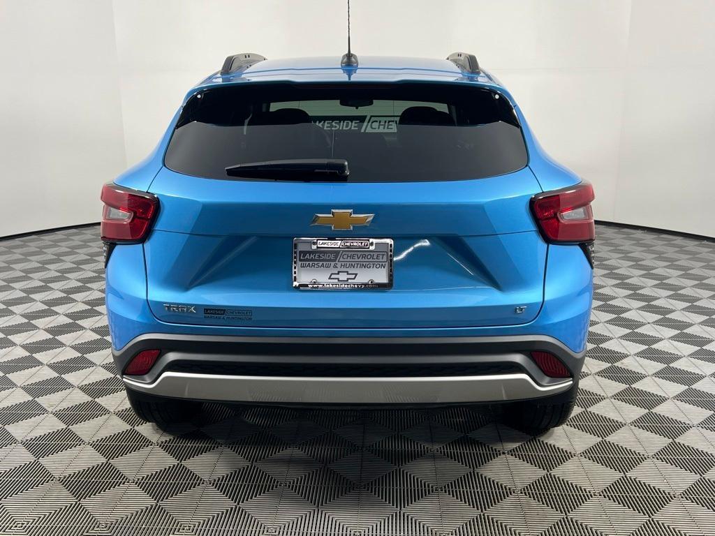 new 2025 Chevrolet Trax car, priced at $23,995