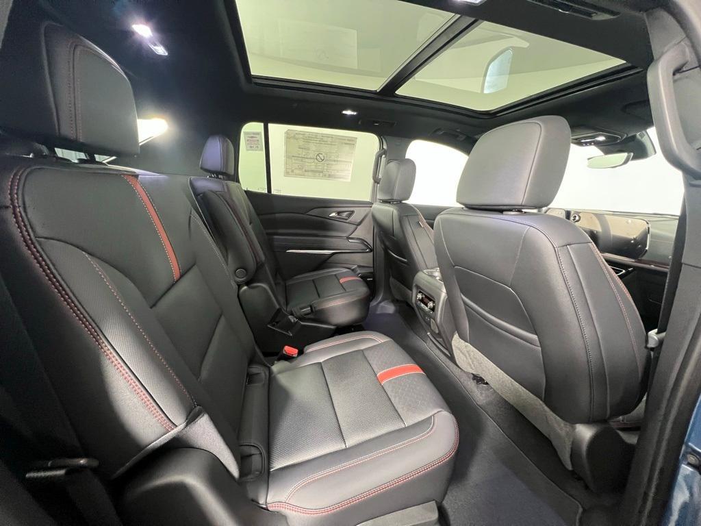 new 2025 Chevrolet Traverse car, priced at $59,095