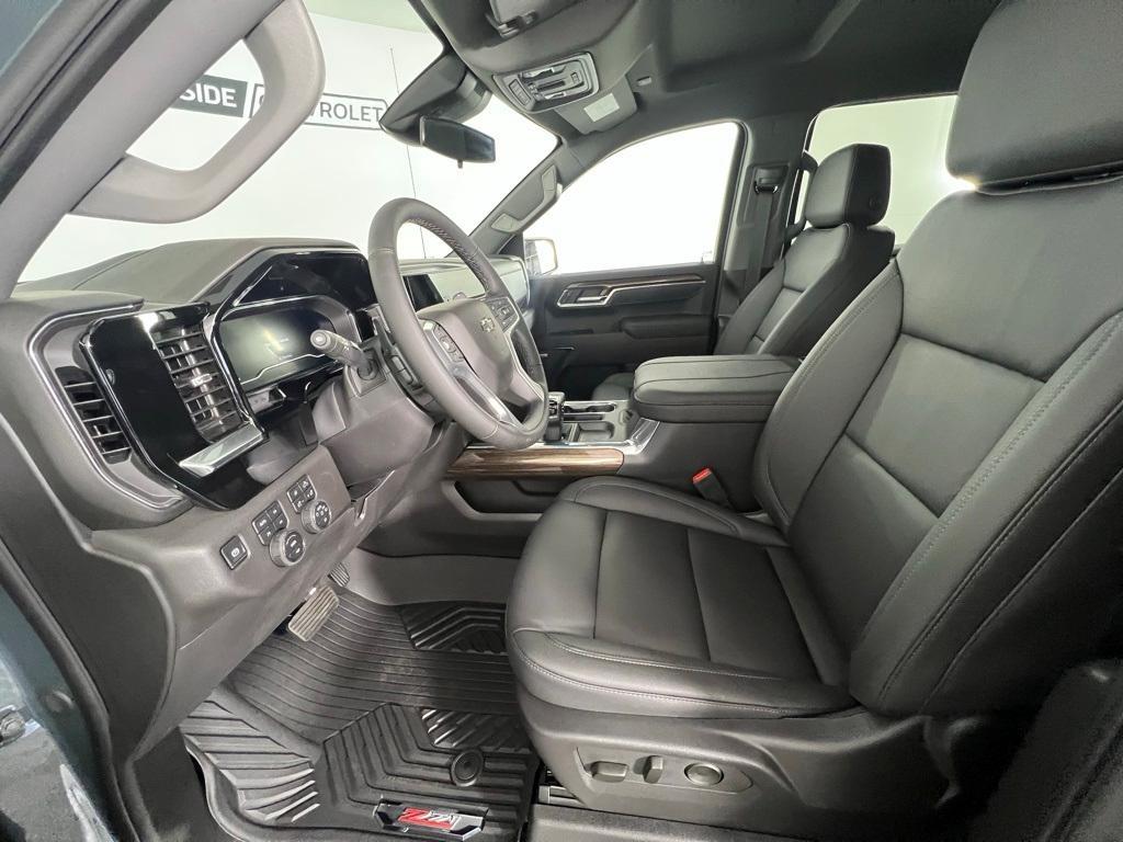 new 2025 Chevrolet Silverado 1500 car, priced at $66,542