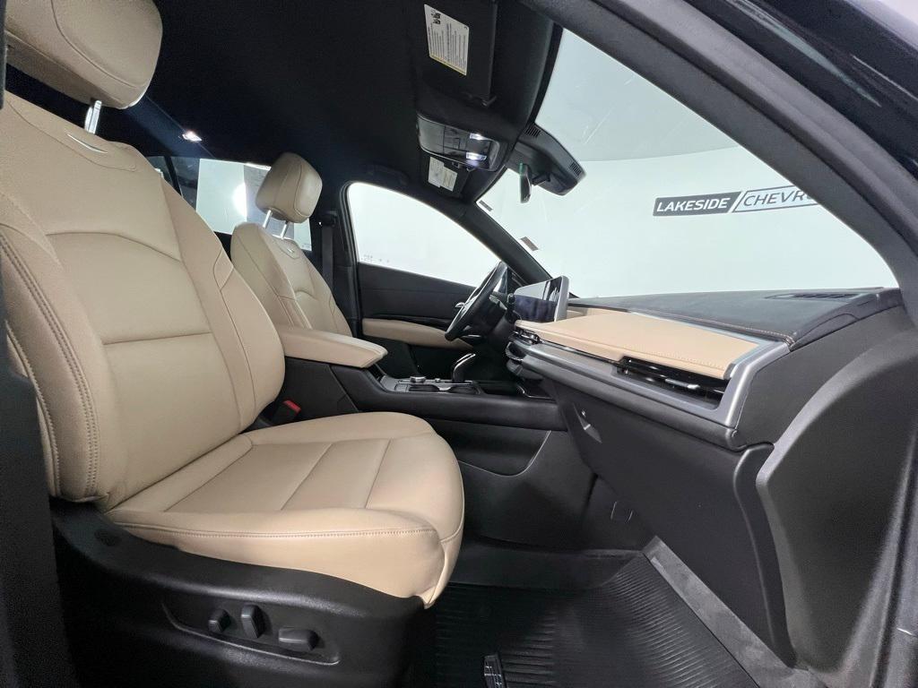used 2024 Cadillac XT4 car, priced at $33,745