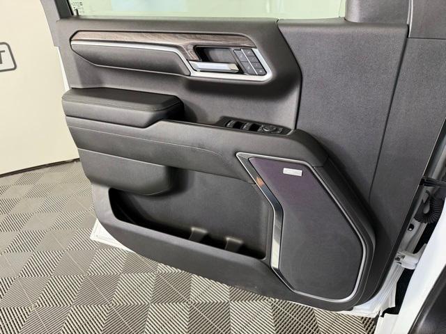 used 2022 Chevrolet Silverado 1500 car, priced at $35,995
