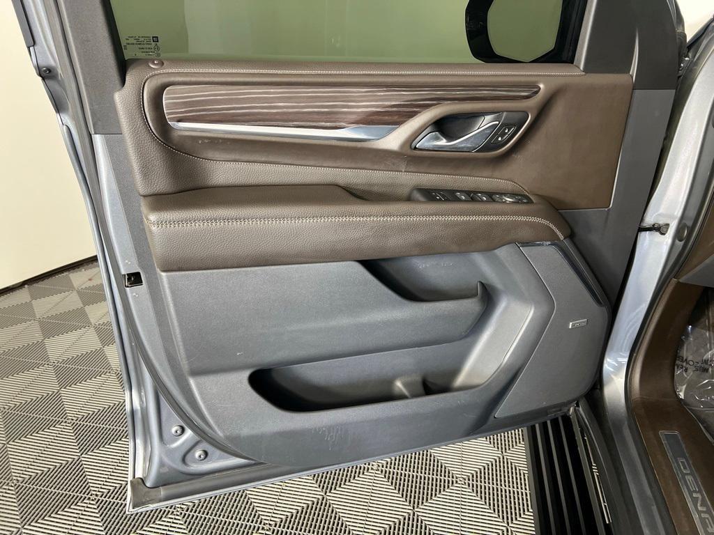 used 2021 GMC Yukon car, priced at $43,999
