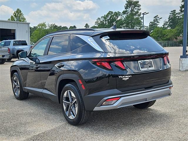 new 2025 Hyundai Tucson car, priced at $30,895