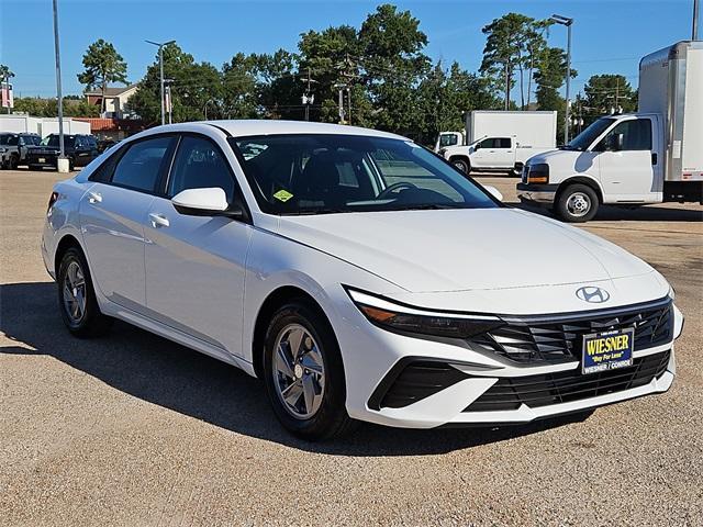 new 2025 Hyundai Elantra car, priced at $18,789