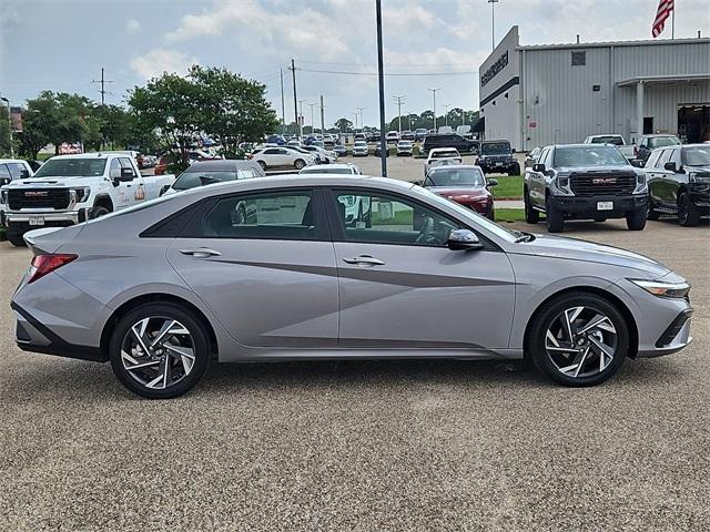 new 2025 Hyundai Elantra car, priced at $23,785