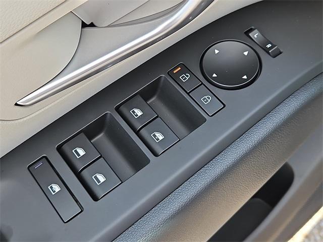 new 2025 Hyundai TUCSON Hybrid car, priced at $26,190