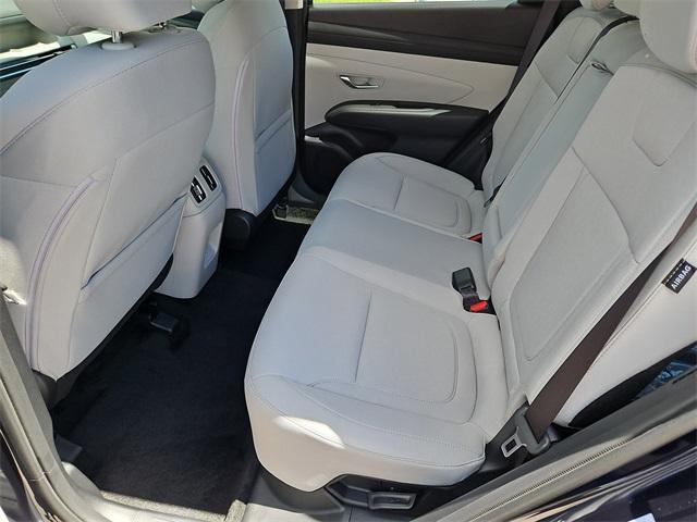 new 2025 Hyundai TUCSON Hybrid car, priced at $26,190