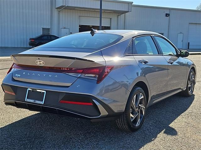 new 2025 Hyundai Elantra car, priced at $24,665