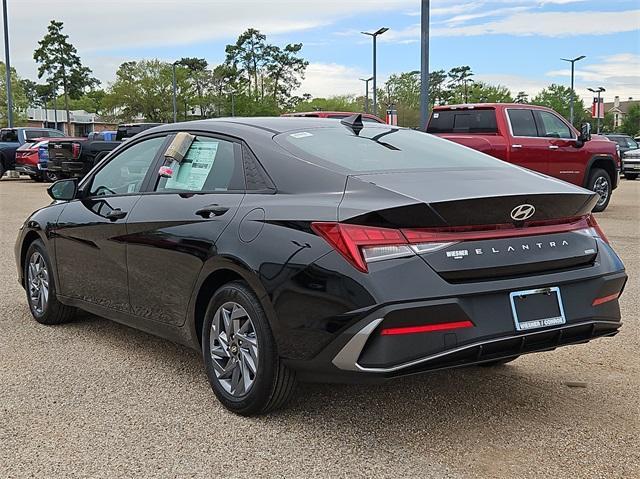 new 2025 Hyundai ELANTRA HEV car, priced at $25,910
