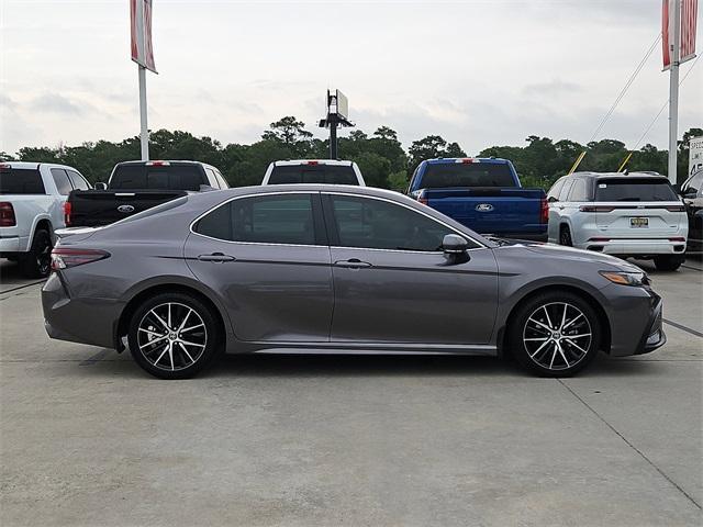 used 2022 Toyota Camry Hybrid car, priced at $26,986