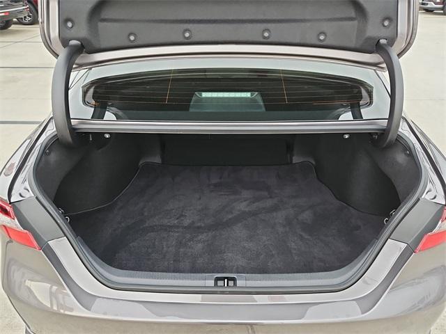 used 2022 Toyota Camry Hybrid car, priced at $26,986