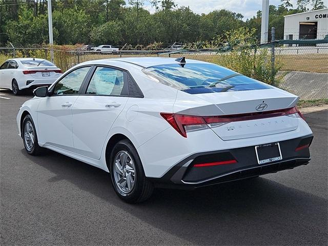 new 2025 Hyundai Elantra car, priced at $19,290