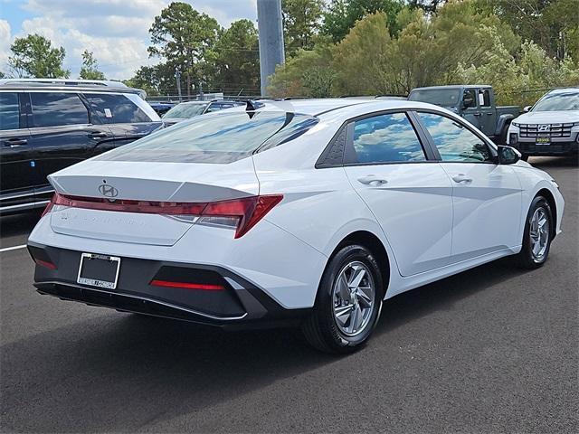 new 2025 Hyundai Elantra car, priced at $19,290