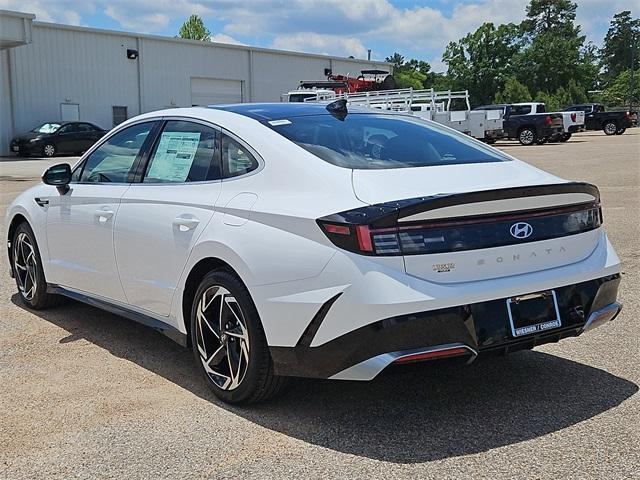 new 2025 Hyundai Sonata car, priced at $32,298
