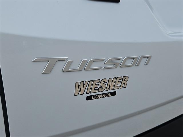 new 2025 Hyundai TUCSON Hybrid car, priced at $42,600