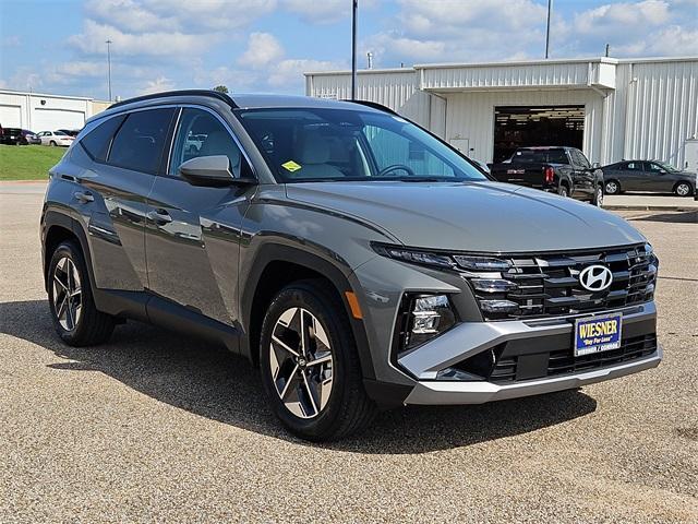 new 2025 Hyundai Tucson car, priced at $30,905