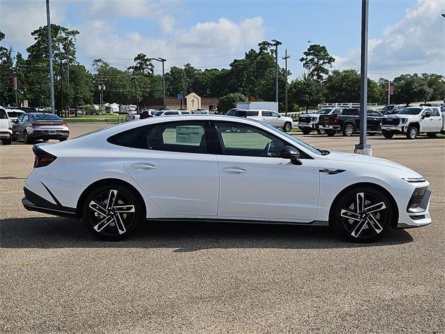 new 2025 Hyundai Sonata car, priced at $32,001