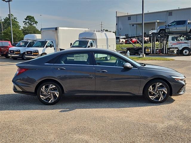 new 2025 Hyundai Elantra car, priced at $27,179
