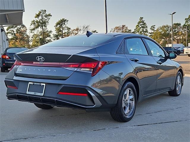 new 2025 Hyundai Elantra car, priced at $20,502