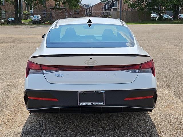 new 2025 Hyundai Elantra car, priced at $24,285
