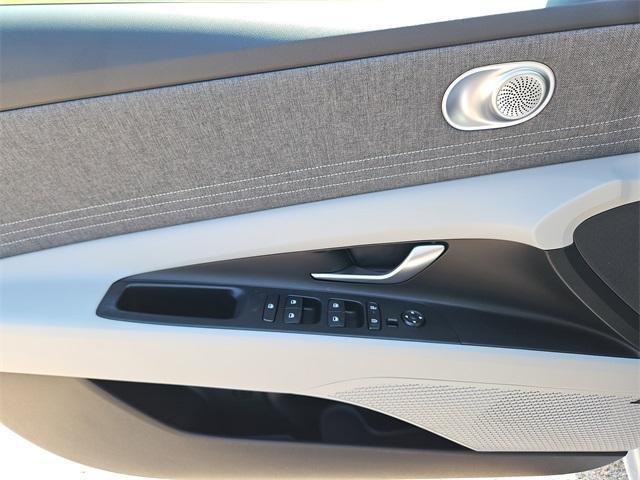 new 2025 Hyundai Elantra car, priced at $23,409