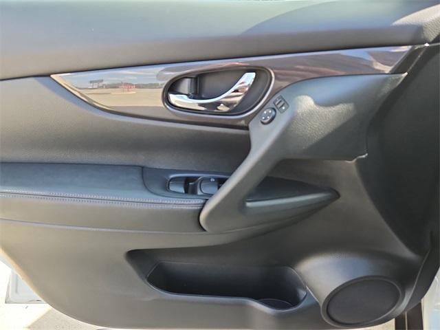 used 2020 Nissan Rogue car, priced at $15,488