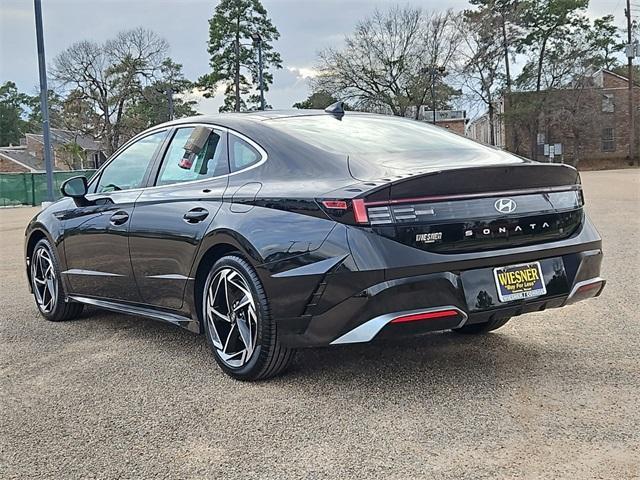 new 2024 Hyundai Sonata car, priced at $27,677