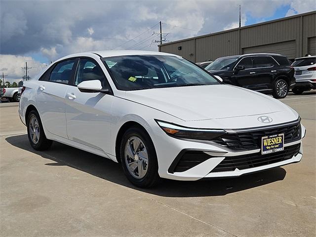 new 2025 Hyundai Elantra car, priced at $18,789