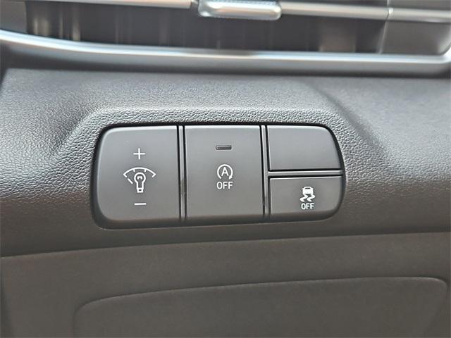 new 2025 Hyundai Elantra car, priced at $18,789