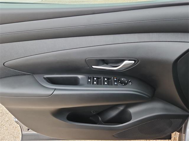 new 2025 Hyundai TUCSON Hybrid car, priced at $37,190