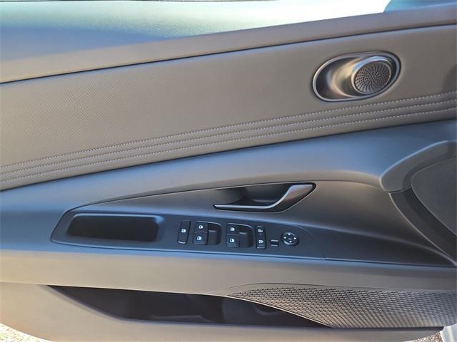 new 2025 Hyundai ELANTRA HEV car, priced at $20,804