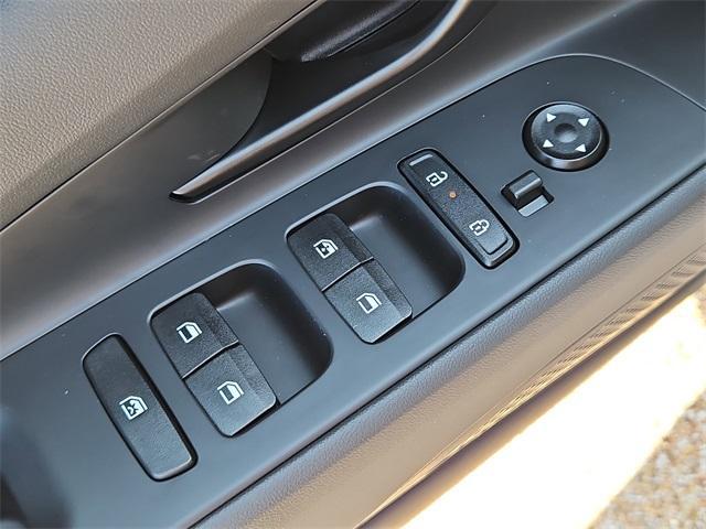 new 2025 Hyundai ELANTRA HEV car, priced at $20,804