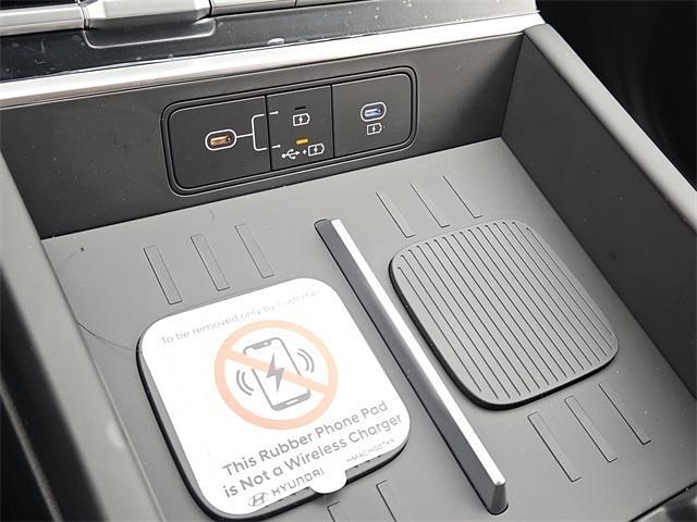 new 2025 Hyundai Santa Fe car, priced at $34,295
